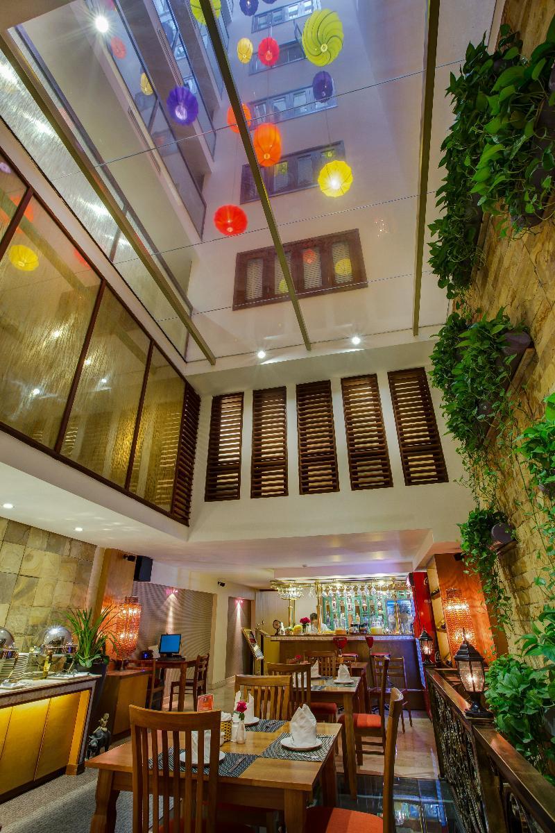 Oriental Suites Hotel & Spa Hanoi Exterior photo